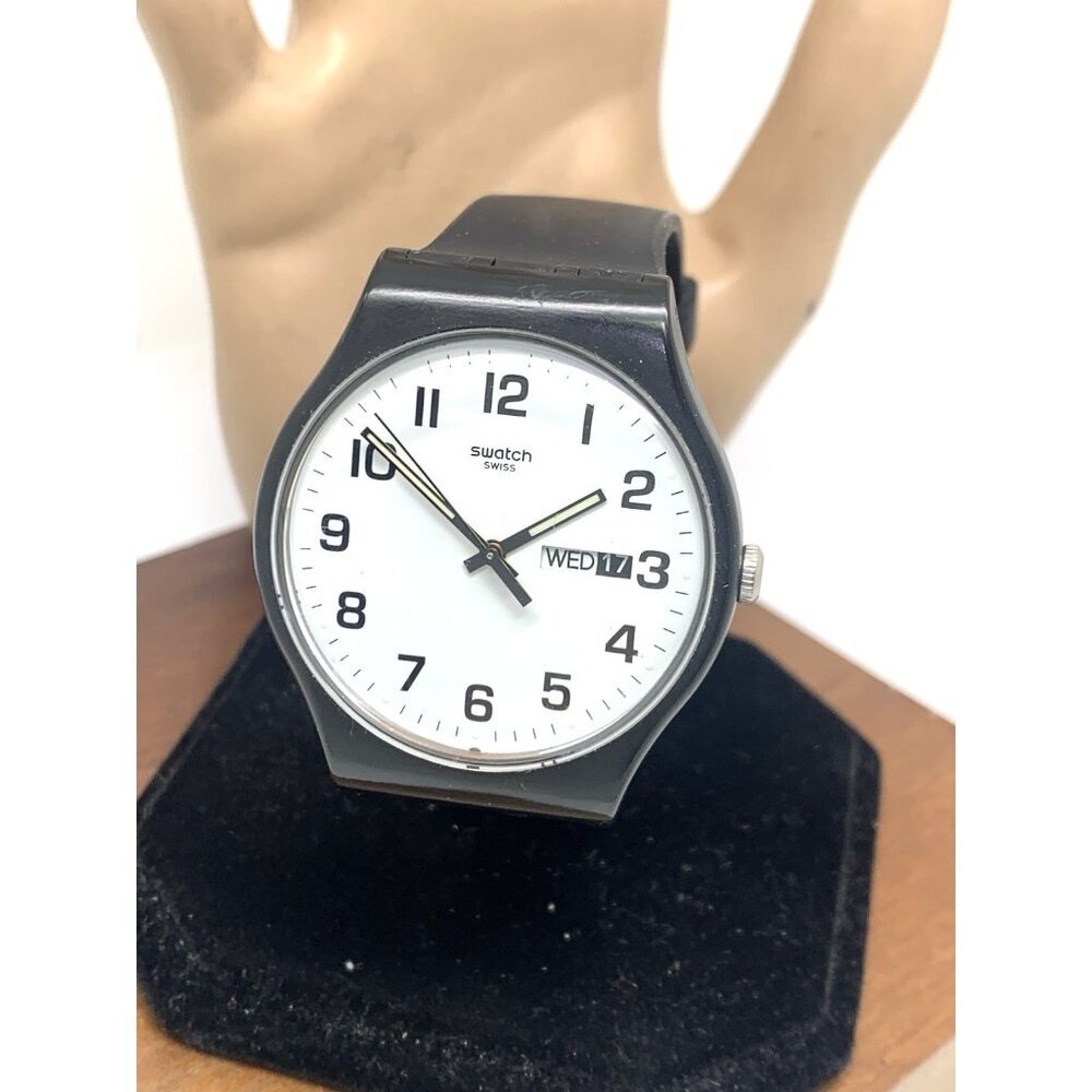 Swatch Men's Watch SUOB705 Swiss Quartz White Dial Day Date Black Rubber 41mm